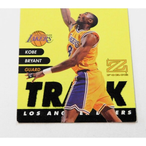 Kobe Bryant 1997 SkyBox Z Force Fast Track #2 of 12 LA Lakers NBA Basketball - Picture 4 of 5